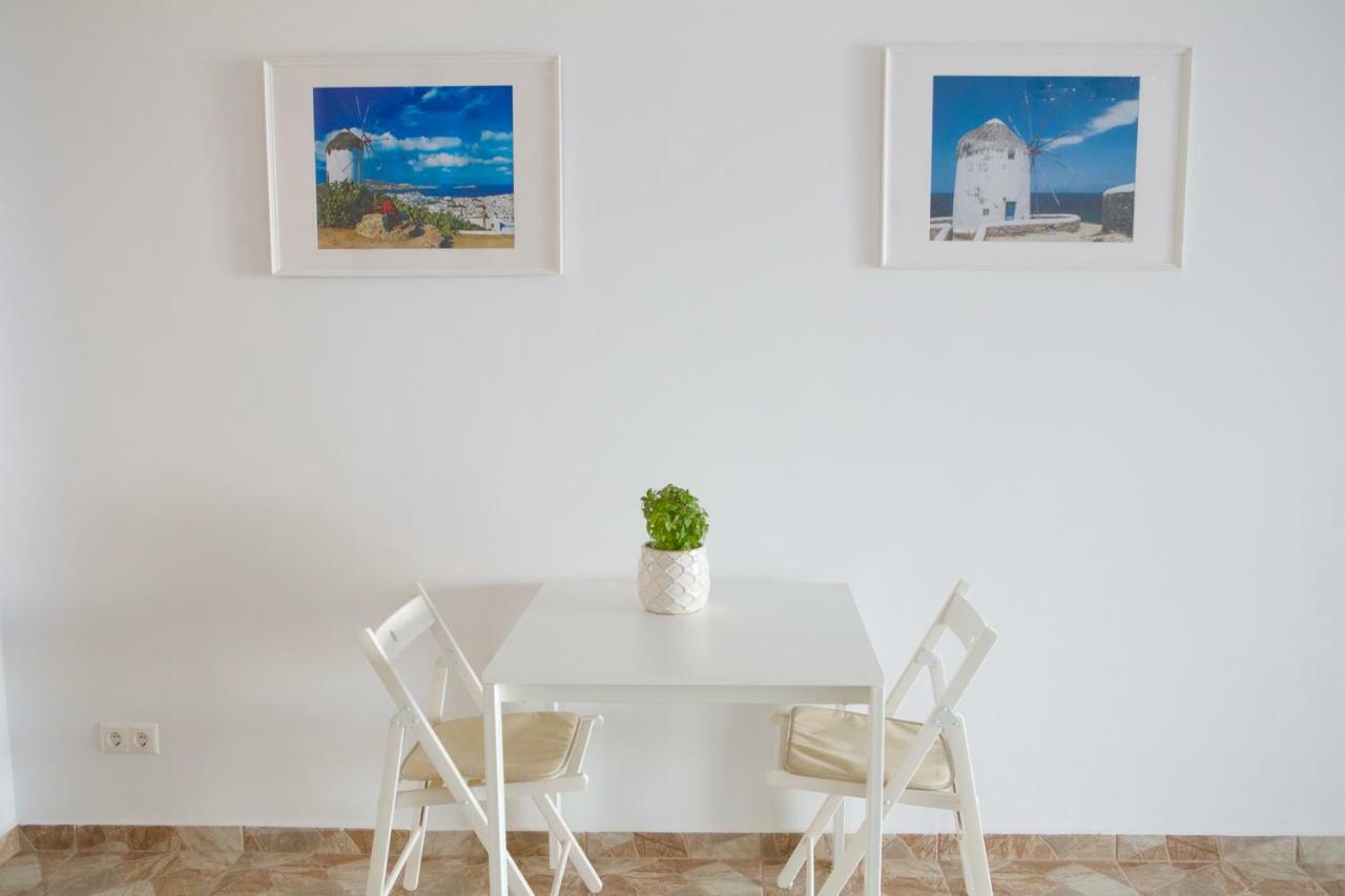 Mediterranean Sandy Beach Apartment โตโล ภายนอก รูปภาพ